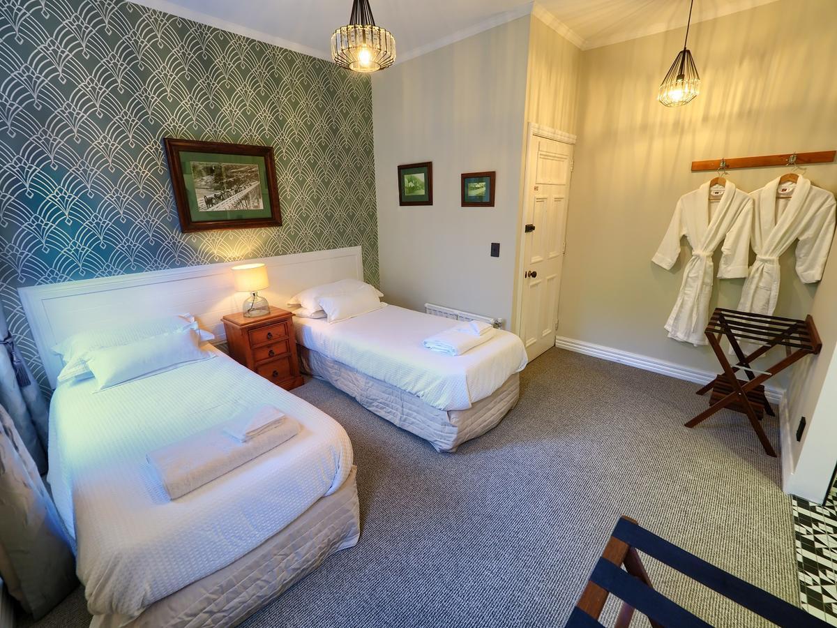 The Ferry Bed & Breakfast Queenstown Exterior photo